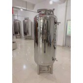 庄河市鸿谦卧式无菌水箱304无菌水箱水处理设备可定制