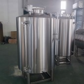 西安鸿谦不锈钢锥形储酒罐食用油储存罐量大从优拒绝漏水