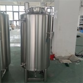 西青区鸿谦不锈钢储酒罐食用油储存罐型号齐全以质求存