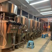 供应啤酒厂50吨的精酿啤酒设备 啤酒设备生产厂家