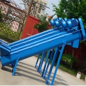建筑行业送料机生产厂家吊轴承为万向节结构