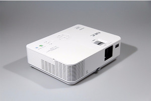 NEC   NP-V302XC 商务会议办公教学投影仪家用高清3D投影机