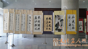 临沂哪有装裱字画的地方 聚宝堂专业手工装裱字画，100%传统纯手工装裱字画，国画，油画，十字绣，丝带绣装裱