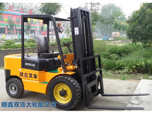顺鑫隆1.2吨叉车