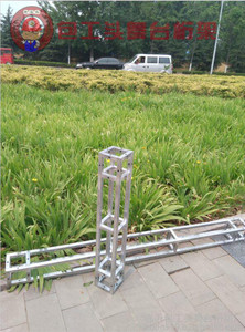 河北方管桁架生产厂家/临沂包工头舞台桁架