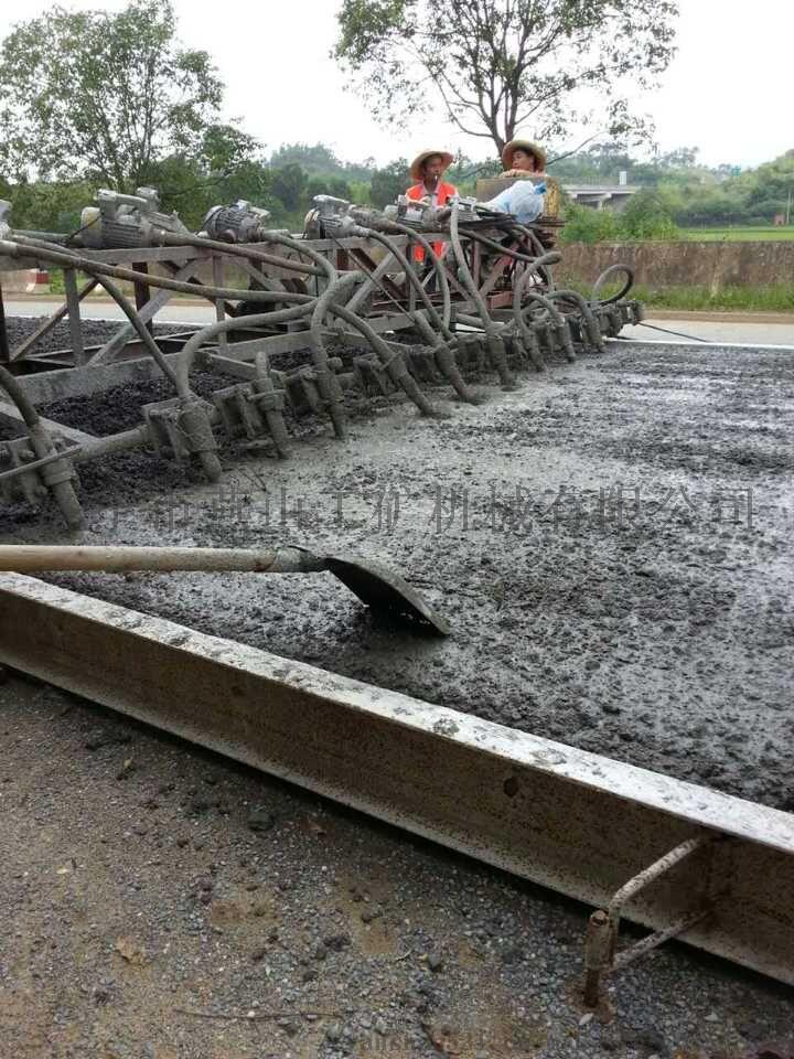 混凝土振捣摊铺整平一体机  绞龙排阵整平一体机762302072