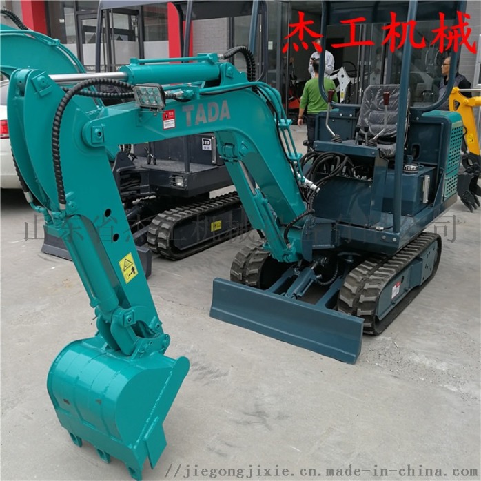 山东生产小型挖掘机 履带行走挖掘机厂家797758145
